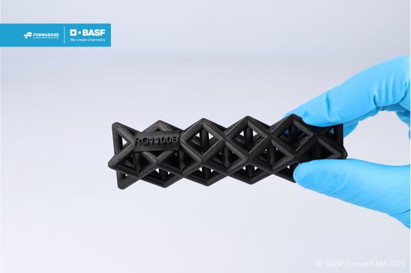 Ultracur 3D Résistance Thermique RG1100B - 1kg Noir – Image 2
